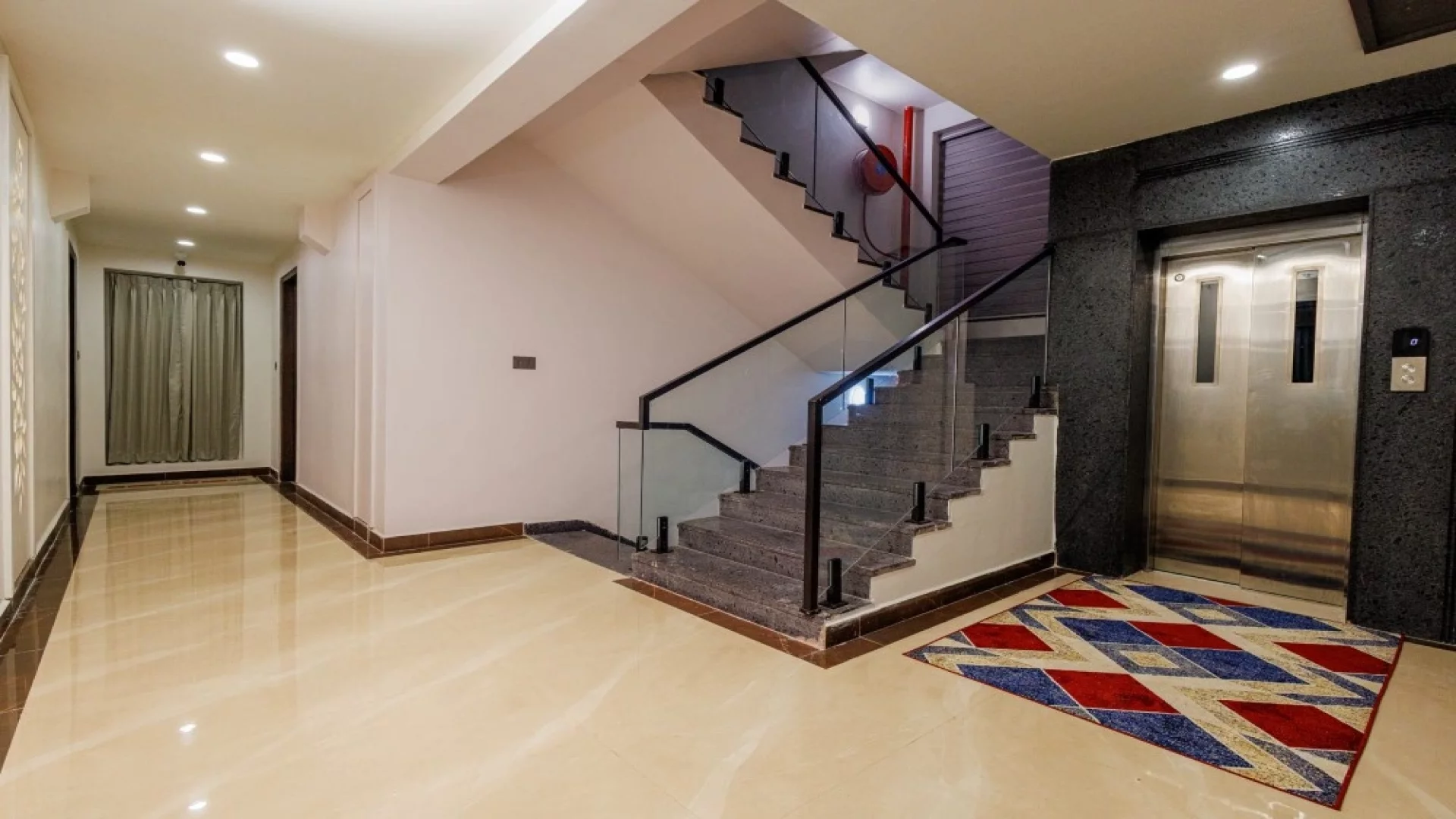 Hotel Isha Residency